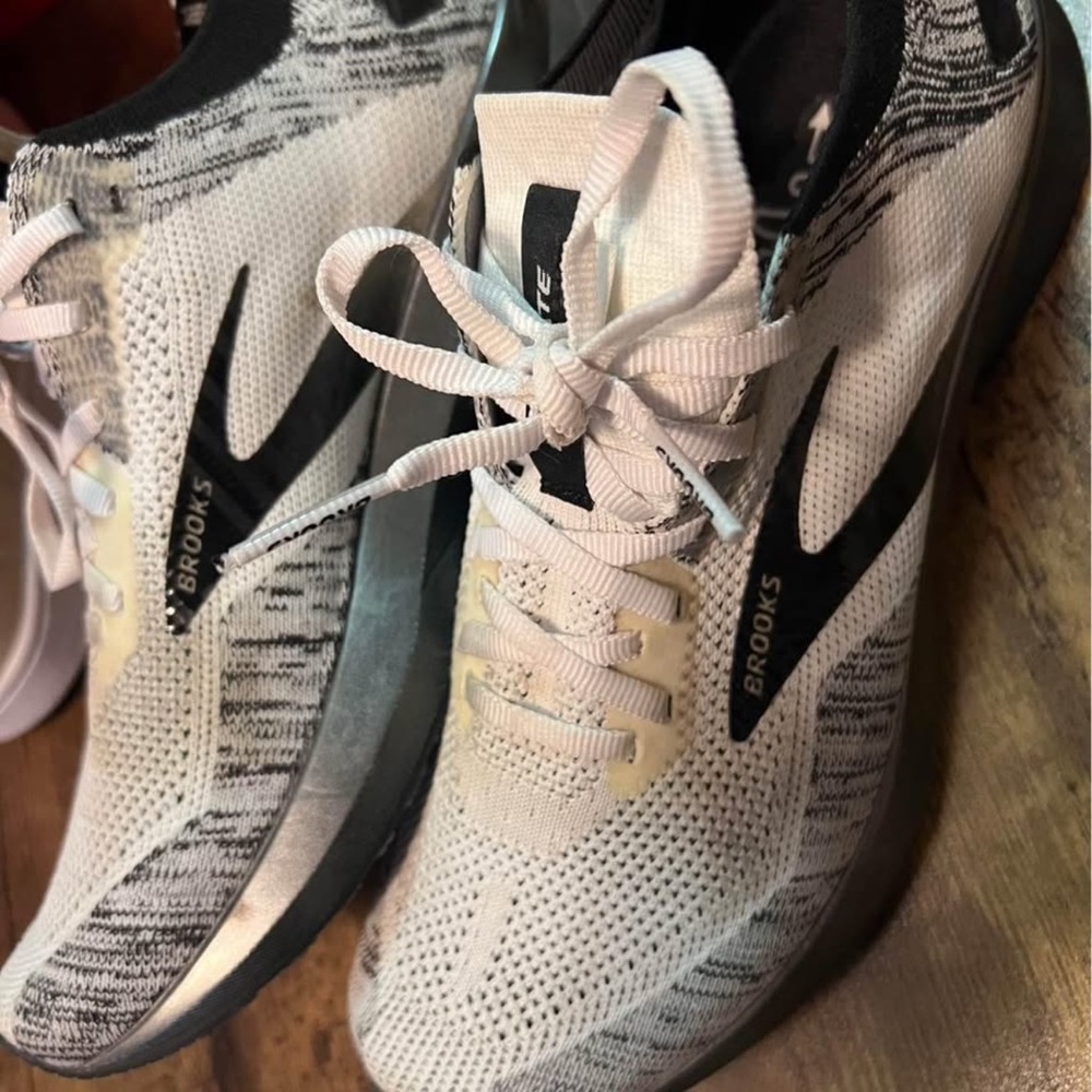 Women’s Brooks White and Black Levitate 4 Running Shoes
